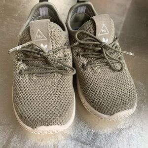 adidas x Pharrell Williams Tennis shoe